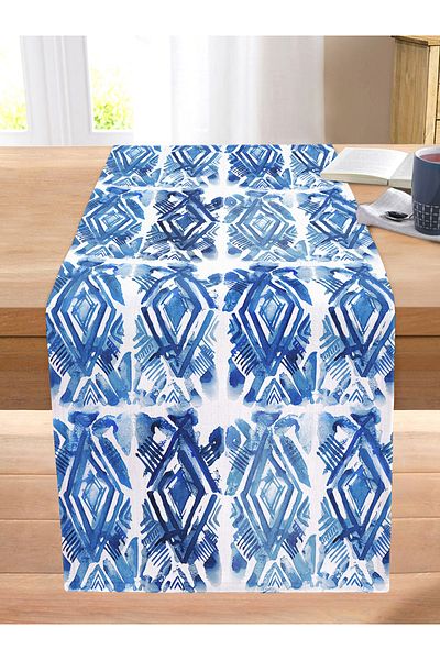 Realhomes Geometric Diamond Patterned Digital Printed Modern Stitched Raschel Knitted Runner