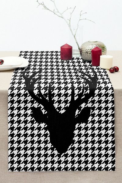 Realhomes Decorative Stitched Raschel Knitted Runner with Houndstooth and Deer Design