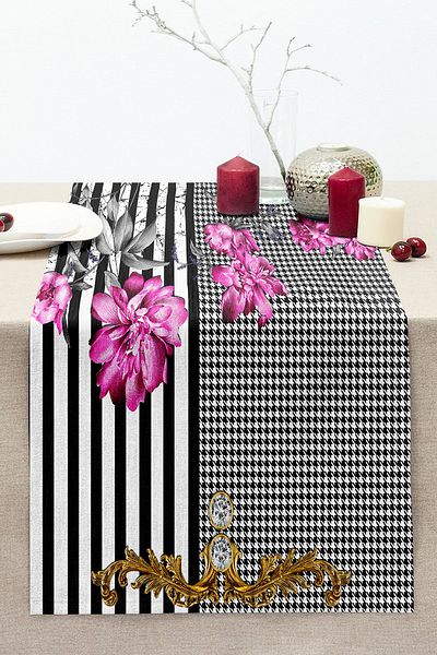 Realhomes Striped Goose Footed Special Design Digital Printed Modern Stitched Raschel Runner with Flower Patterns on the Floor