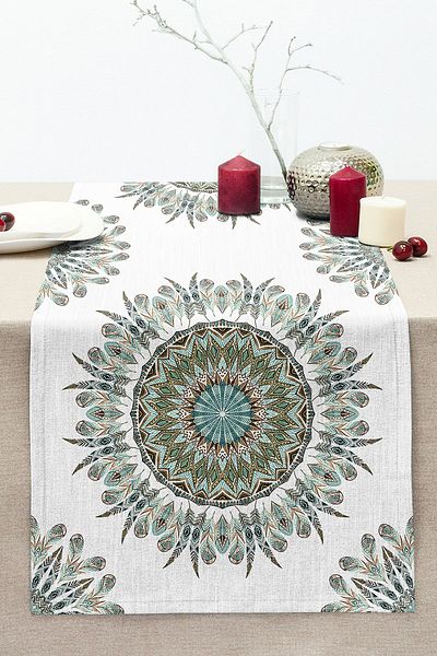 Realhomes Modern Damask Patterned Digital Printed Decorative Stitched Raschel Knitted Runner