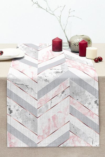 Realhomes Geometric Design Stitched Raschel Knitted Runner with Marble Background