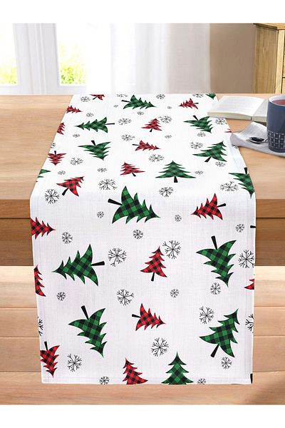 Realhomes Digital Printed Modern Stitched Raschel Knitted Runner with Plaid Pine Tree Pattern on White Background