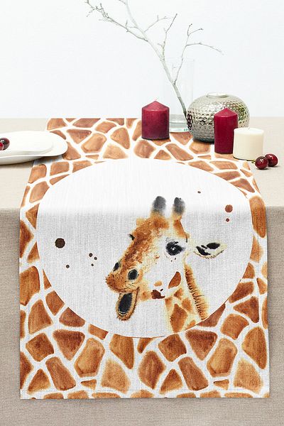 Realhomes White Background Giraffe Patterned Digital Printed Modern Stitched Raschel Knitted Runner