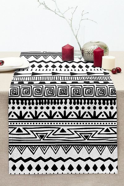 Realhomes Black and White Decorative African Motif Modern Stitched Raschel Knitted Runner