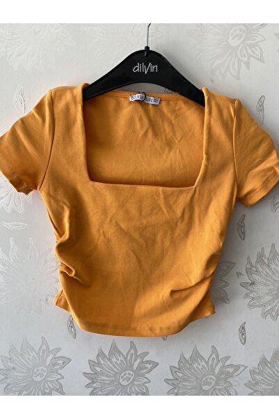 Dilvin تي شيرت برباط وياقة مربعة