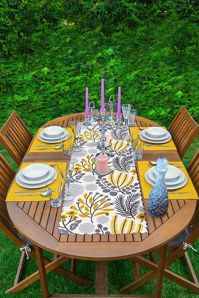 Realhomes Artistic Tropical Leaf Motif Decorative 1 Runner & 4 Colorful Placemat