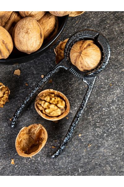 Orvila Large Walnut and Hazelnut Casting Cracker