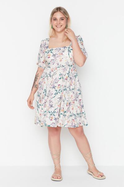 Trendyol Curve Ecru Back Detailed Woven Dress TBBSS22EL00032