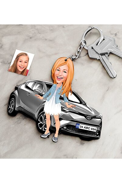 Bk Gift Kişiye Özel Bayan Toyota C-hr Figürlü Plakalı Ahşap Karikatür Anahtarlık