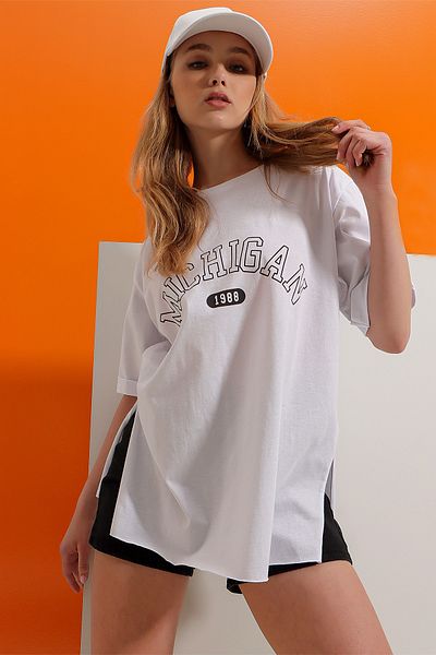 Trend Alaçatı Stili T-Shirt - Weiß - Regular Fit