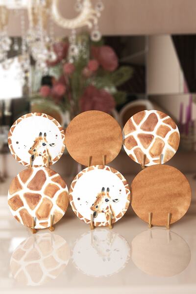 Realhomes 6'lı Kahverengi Zürafa Özel Tasarımlı Dijital Baskılı Yuvarlak Serv...