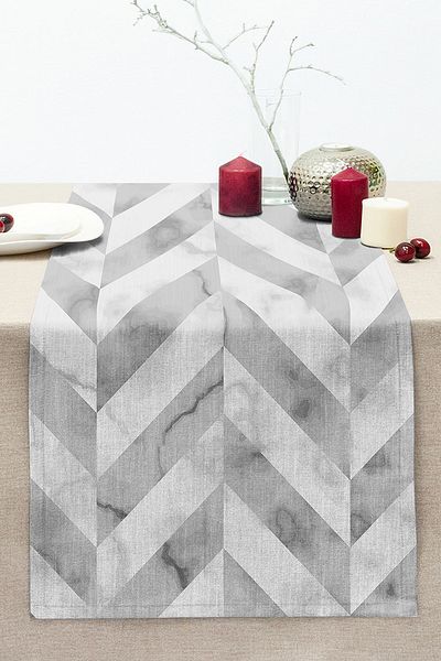 Realhomes Geometric Patterned Modern Stitched Raschel Knitted Runner with Marble Background