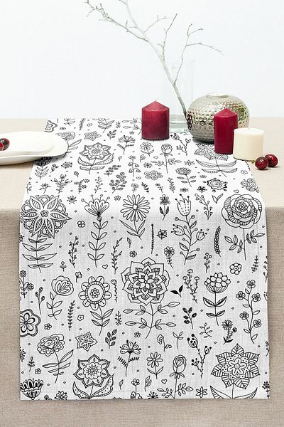 Realhomes Modern Floral Motif Digital Printed Decorative Stitched Raschel Knitted Runner