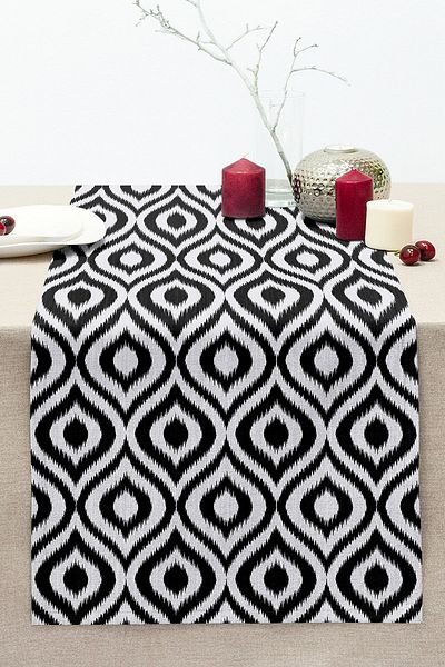 Realhomes Special Design Black Ikat Patterned Digital Printed Stitched Raschel Knitted Runner