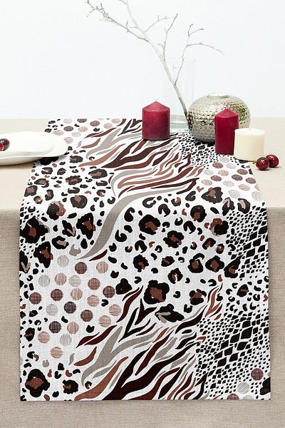 Realhomes Leopard Digital Printed Ikat Patterned Modern Stitched Raschel Knitted Runner