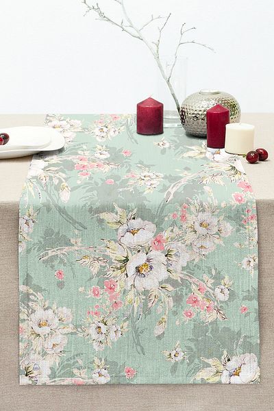 Realhomes Digital Printed Modern Stitched Raschel Knitted Runner with Floral Patterns on Colorful Background