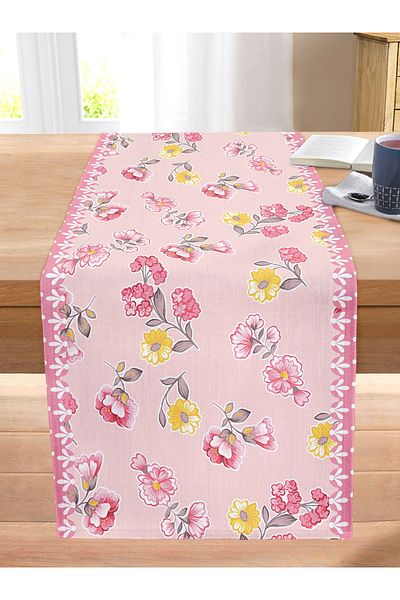 Realhomes Decorative Stitched Raschel Knitted Runner with Pink Floor Rose Flower Design