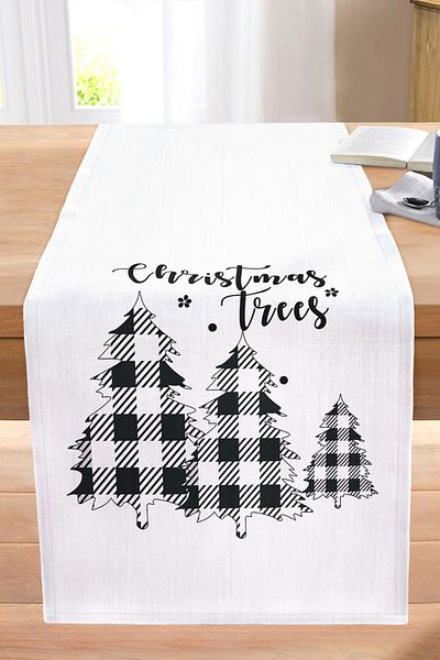 Realhomes Christmas Themed Plaid Pine Tree Motif Stitched Raschel Knitted Runner