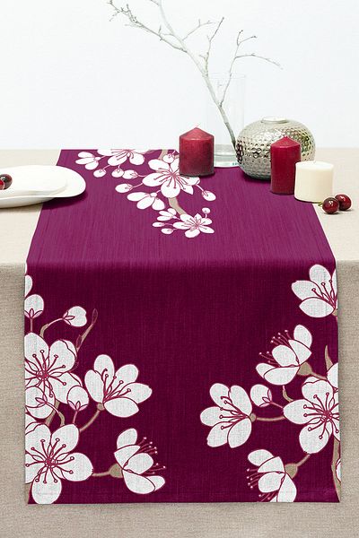 Realhomes White Colored Flower Patterned Digital Printed Modern Stitched Raschel Knitted Runner on Burgundy Background
