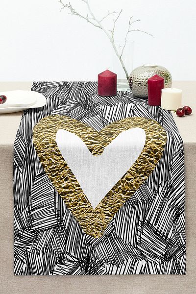 Realhomes Black Onedraw Drawing Gold Color Heart Patterned Digital Printed Modern Stitched Raschel Knitted Runner