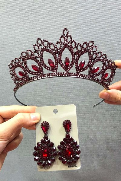 Hobigram Set Coroană și Cercei Henna Burgundy pentru Mirese – Coroană, Piatră de Cristal, Model Elegant, Coroană de Mireasă – Coroană – Coroană