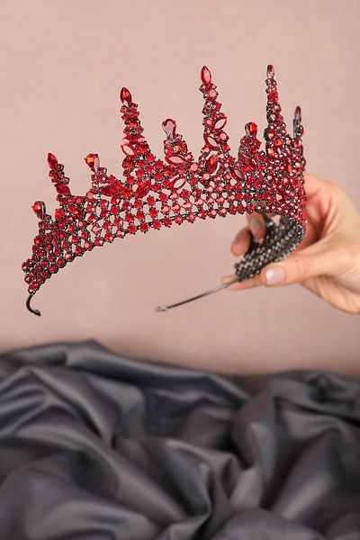 Hobigram تاج زفاف موديل الأميرة – تصميم خاص، إكسسوار، إنتاج عالي الجودة، طراز مميز – إكسسوار للعروس