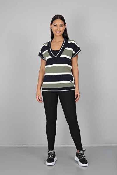 Banadamoda Tricou cu decolteu în V, cu model cu dungi verzi orizontale