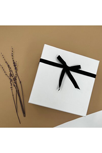 carton box Karton Kutu Siyah Kurdelalı Büyük Boy Kare Beyaz Boş Hediye Kutusu 21 Cm X 21 Cm X 9.4 Cm
