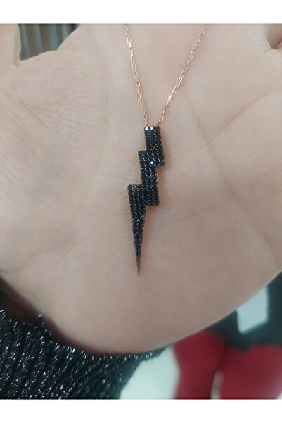Müge'den Şimşek Kolye
