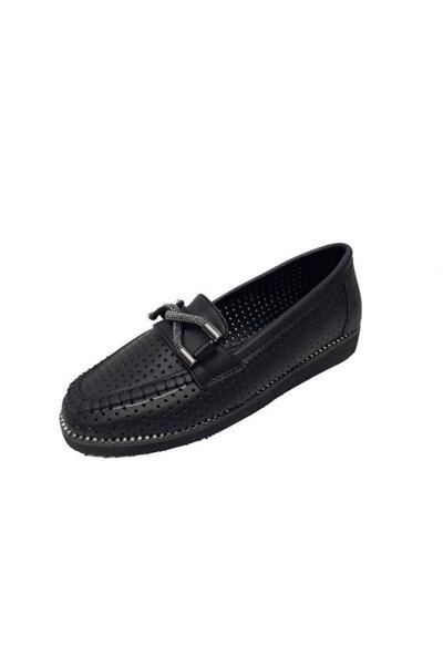 FENDİİ 028 أحذية جلدية عصرية للنساء