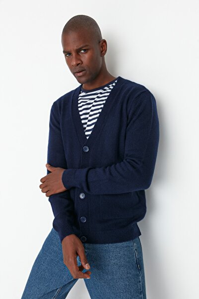 Trendyol Collection Sötétkék Slim Fit kötöttáru kardigán - zsebes TMNAW23HI00003