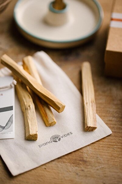 Prana Vibes Palo Santo 12’li Ahşap Tütsü Çubuğu | Ekvador Kalite Standardı | Meditasyon, Arınma, Doğal Odaklanma