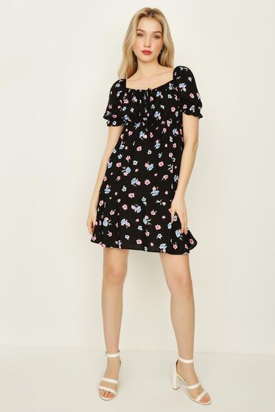 Select Moda Γυναικείο Μίνι Φόρεμα με μαύρο φλοράλ σχέδιο πεντάγωνο γιακά με μπαλόνι μανίκια