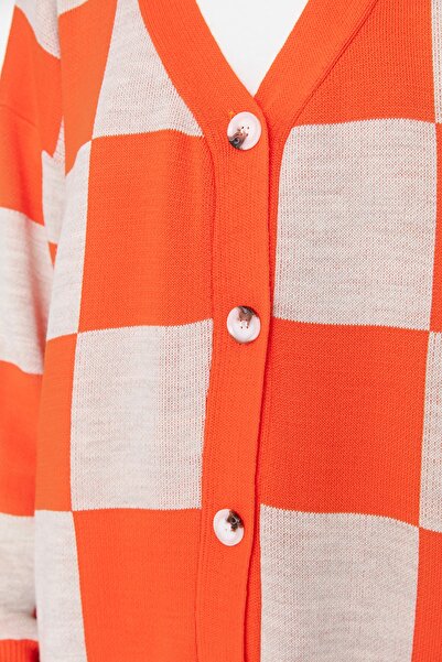 Trendyol Modest Orange Checkerboard Patterned Knitwear Cardigan TCTAW22TH0083