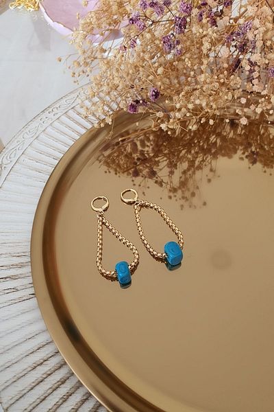 Trendy Butik الأزرق الحنين مطرز سلسلة نموذج القرط