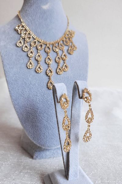 BB wikiki Crystal Stone Heart Model Evening Dress Gold Necklace Earrings