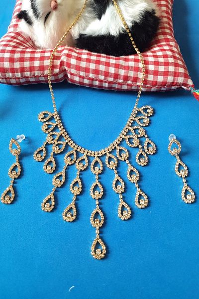 BB wikiki Crystal Stone Heart Model Evening Dress Gold Necklace Earrings