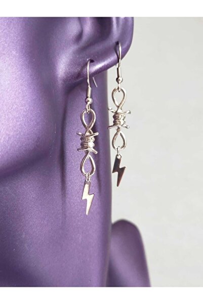 Fugusugu Lill Barbthunder Gothic Dangle Earrings