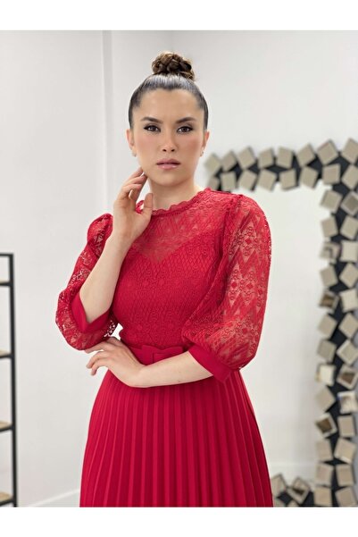 giyimmasalı Üst Dantel Alt Atlas Kumaş Pliseli Elbise - Kırmızı