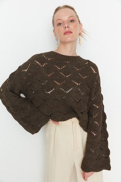 Trendyol Collection Nerzfarbener Strickpullover mit Lochmuster TWOAW22KZ1171