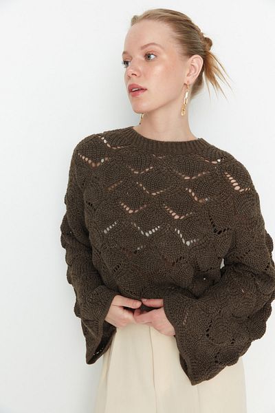 Trendyol Collection Nerzfarbener Strickpullover mit Lochmuster TWOAW22KZ1171