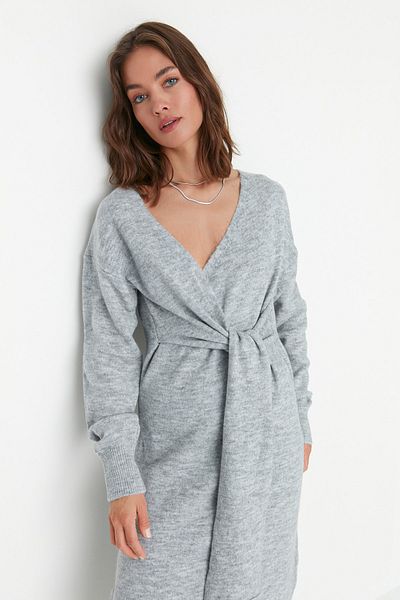 Trendyol Collection Szürke Maxi kötöttáru duplasoros galléros nyakkendős ruha TWOAW21EL0260