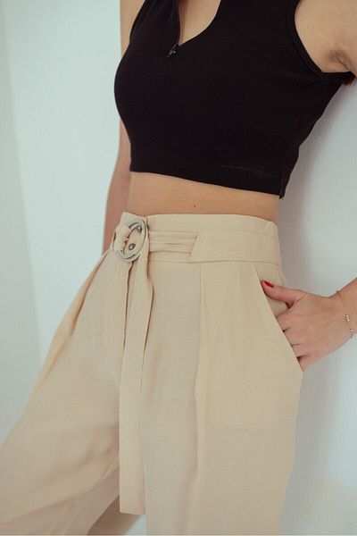 soBasic Pantaloni cu curea cu două picioare morcov plisați bej
