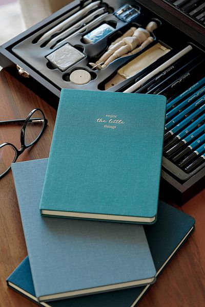 Matt Notebook دفتر ملاحظات بغلاف صلب مقاس 14 × 20، لون أخضر داكن غير مُبطن