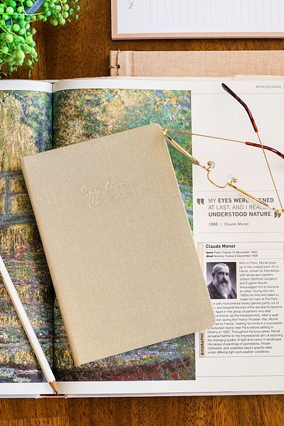 Matt Notebook دفتر ملاحظات بغطاء صلب مقاس 14x20 باللون البيج
