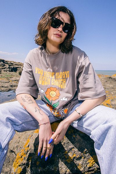 Eazy Co Eazy Stone Gray Happy Flowers Unisex Extra Oversize Printed Short Sleeve T-shirt