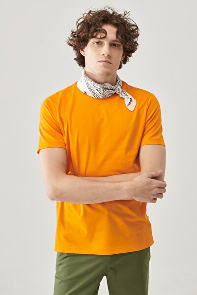 Lee Regular Fit Comfortable Fit 100% Cotton Short Sleeve Crew Neck T-Shirt