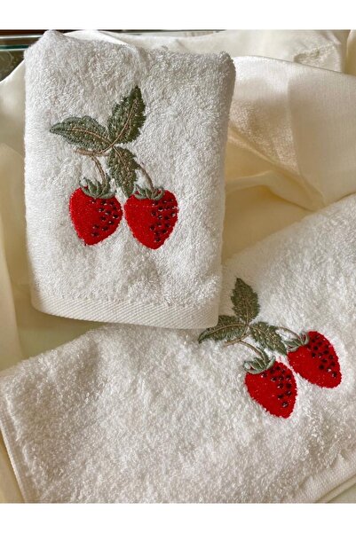 cantasarım ev tekstili Strawberry Çilek Nakışlı 30x50cm Banyo El Havlu
