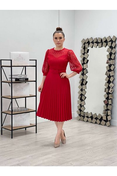 giyimmasalı Top Lace Bottom Atlas Fabric Pleated Dress - Red