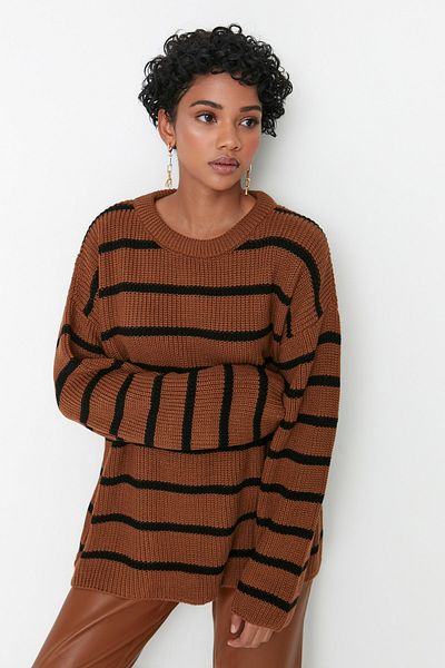 Trendyol Collection Трикотажен пуловер с широка кройка с камилски райета - TWOAW23KZ00720